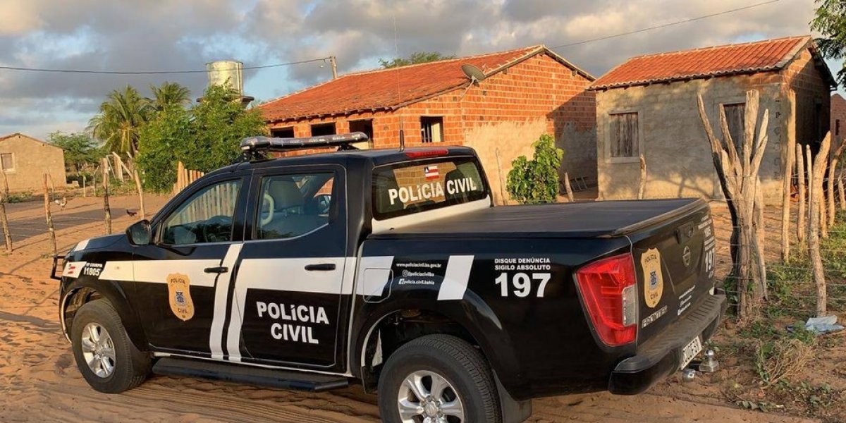 Viatura da Polícia Civil