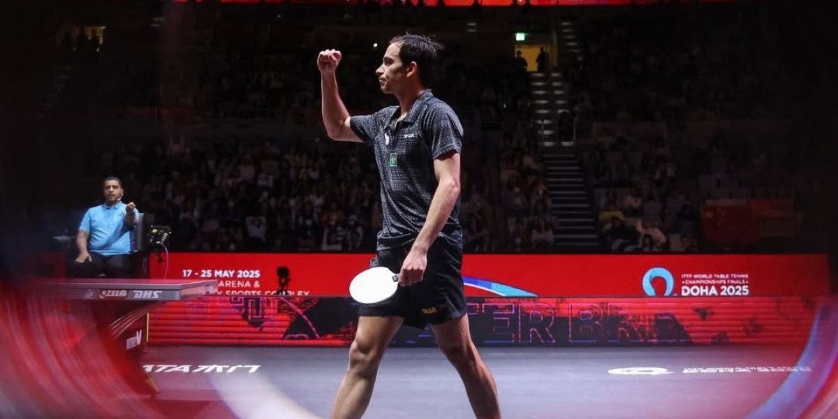 Hugo Calderano comemorando uma vitória no Mundial