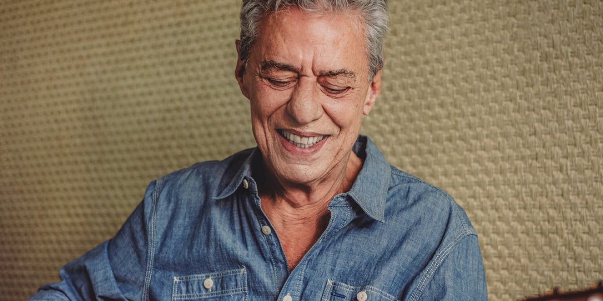 Chico Buarque passa por procedimento cirúrgico no crânio