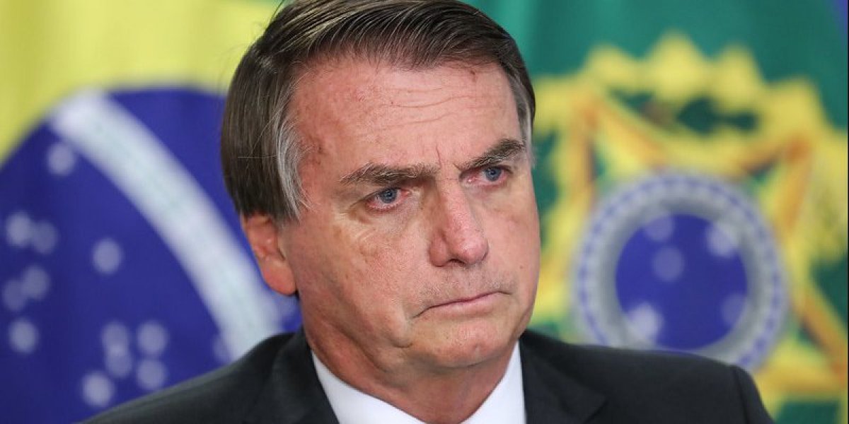 Bolsonaro com cara de chateado