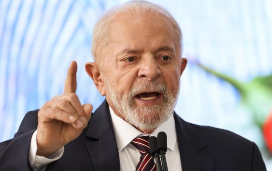 Levantamento revela que 66% dos brasileiros são contra reeleição de Lula em 2026