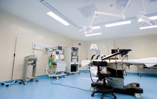 Hospital Octávio Mangabeira é reaberto com ampliação dos serviços para doenças respiratórias