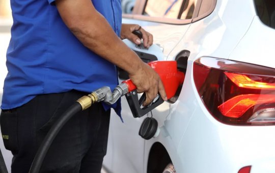 Preço da gasolina cai na Bahia; veja novos valores