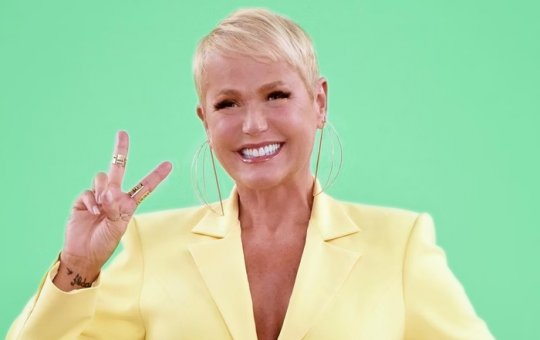 Xuxa é condenada a pagar indenização por expor criança sem autorização