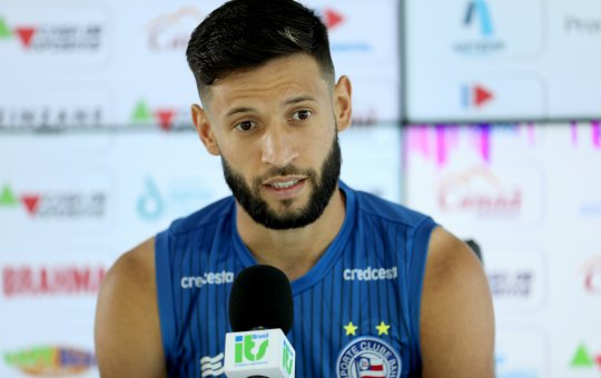 Juninho Capixaba revela luta contra depressão durante passagem pelo Bahia