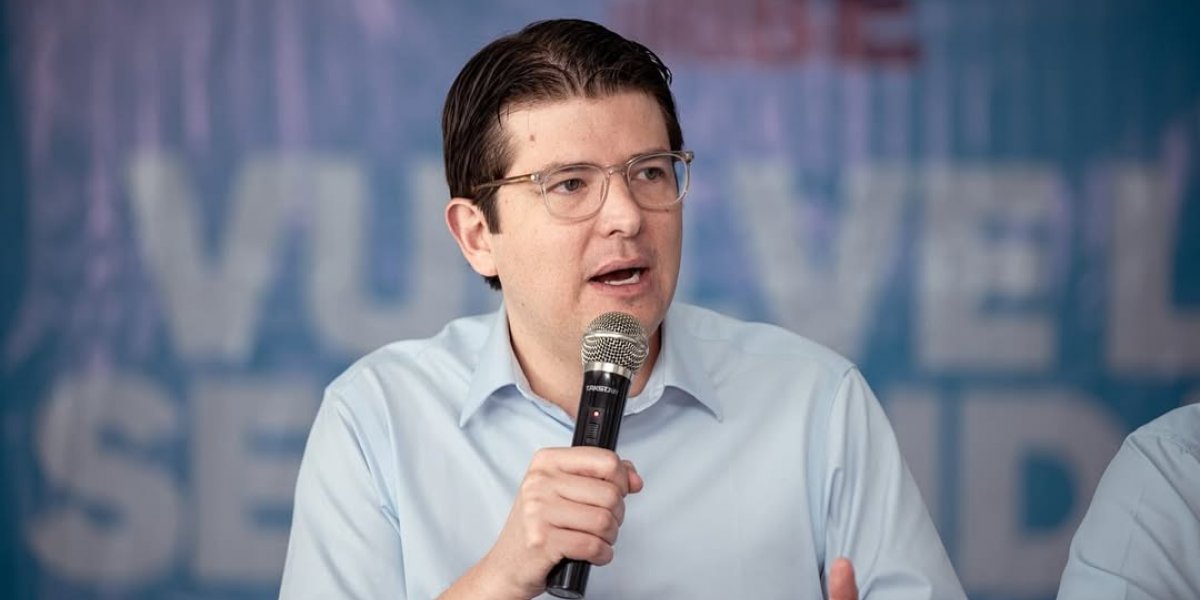 Vídeo mostra momento em que pré-candidato à presidência da Colômbia é atingido por tiros