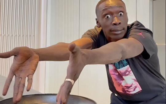 Influenciador ‘mais seguido do mundo’ é detido nos EUA por "violação de visto"