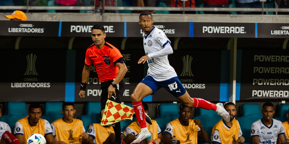 Bahia anuncia renovação de contrato com Ademir