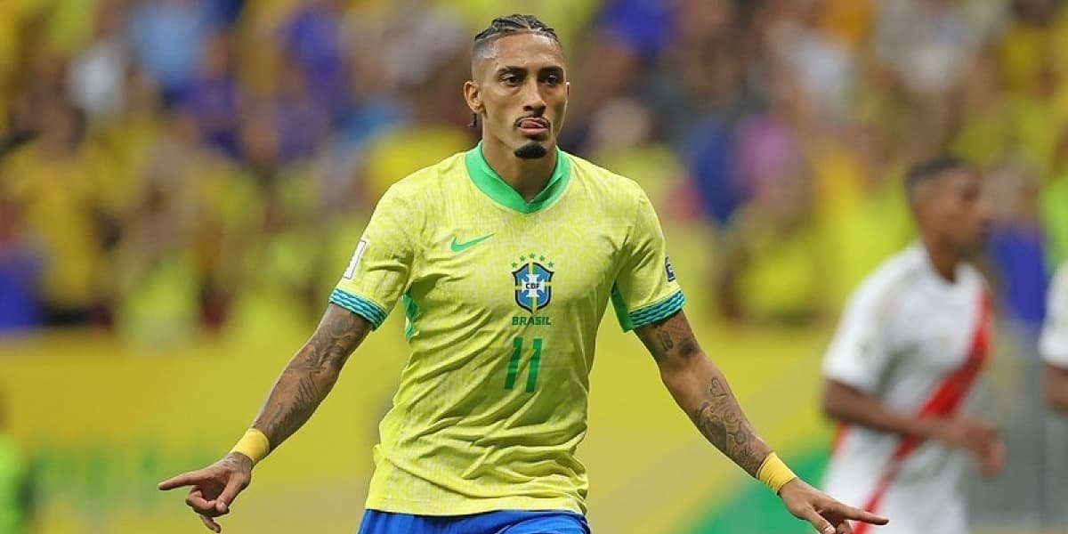 Raphinha em jogo pela Seleção Brasileira