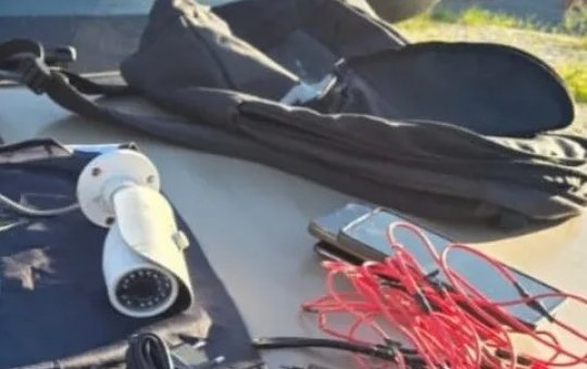 Polícia Militar remove câmeras ilegais em Lauro de Freitas