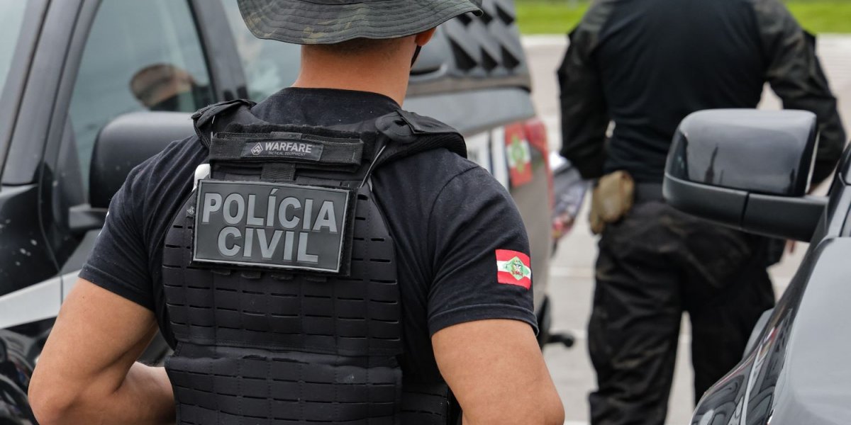 Jovem é assassinada a tiros após brigar com homem que assediou sua namorada