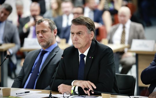 'Não procede a acusação', diz Bolsonaro ao ser questionado sobre tentativa de golpe