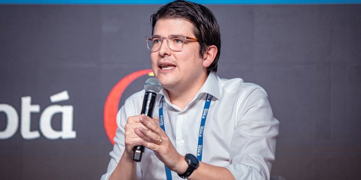 Pré-candidato à presidência da Colômbia apresenta 'melhora neurológica'