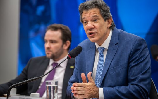 Haddad e Nikolas protagonizam bate-boca durante sessão na Câmara: 'Molecagem'
