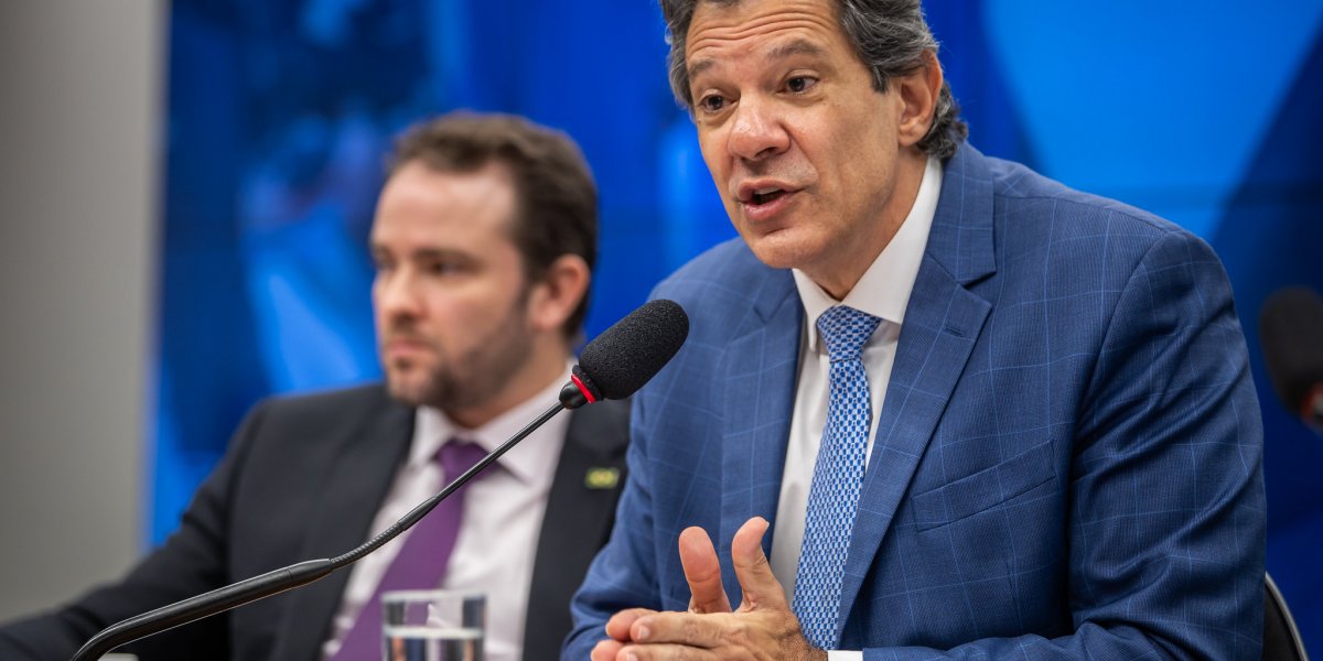 Haddad e Nikolas protagonizam bate-boca durante sessão na Câmara: 'Molecagem'