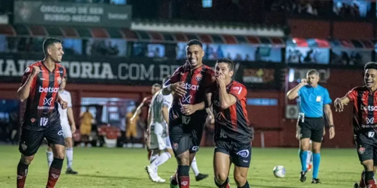 Último confronto entre as equipes