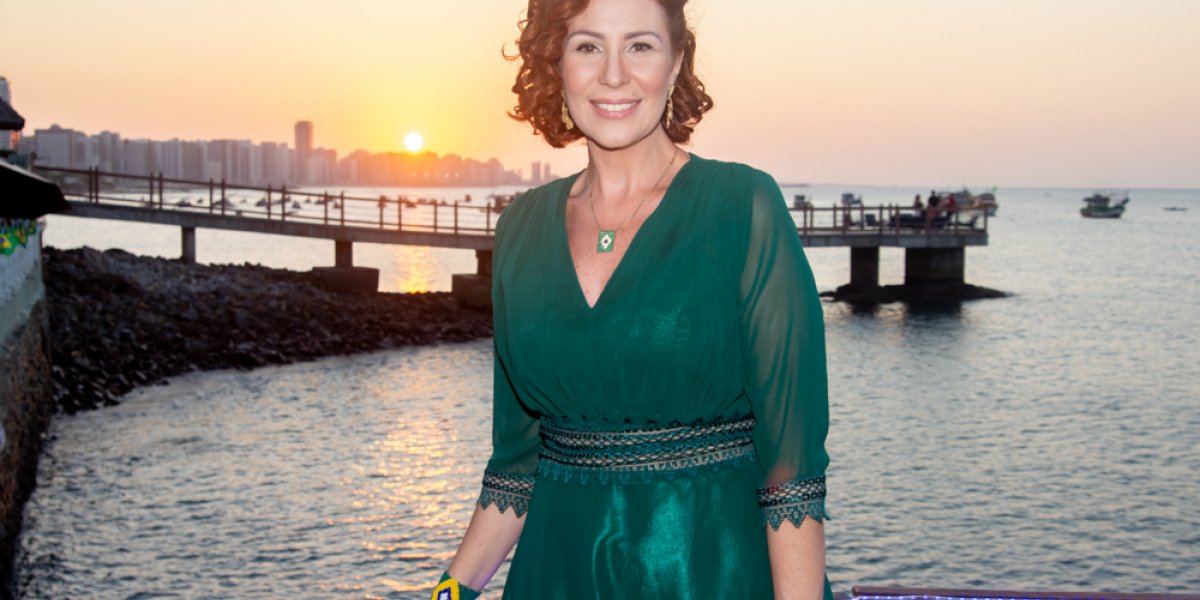 Câmara cumpre ordem de Moraes e bloqueia salário e verbas de Carla Zambelli