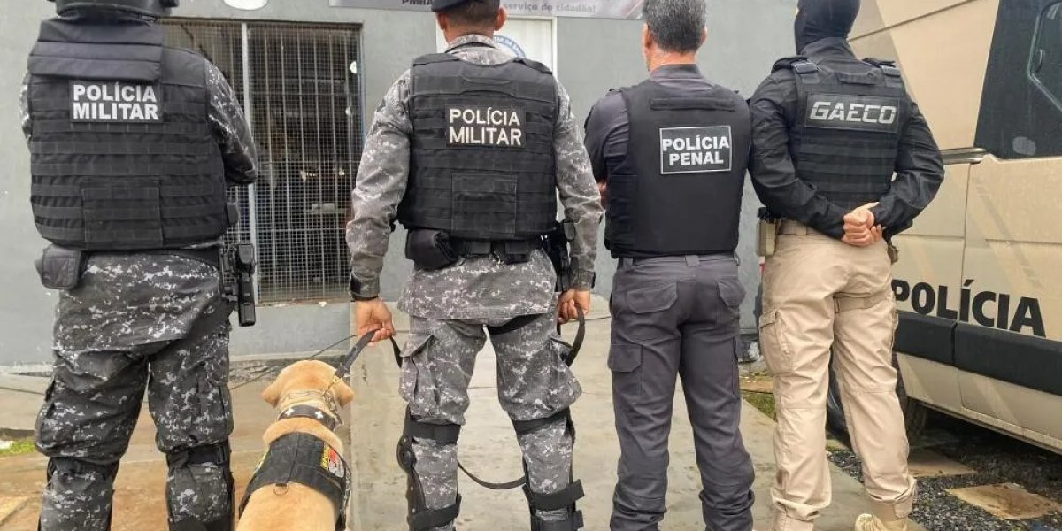 Agentes policiais em operação