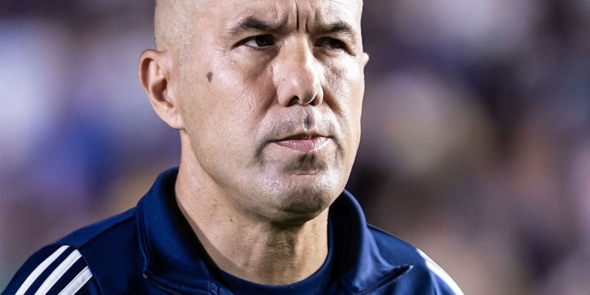 Imagens do treinador do Cruzeiro