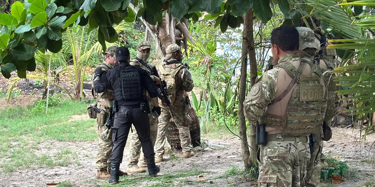 Policiais que participaram da Operação Capitães de Areia