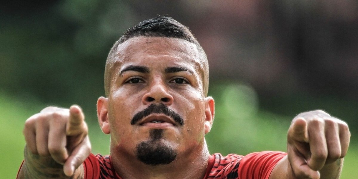 Thiago Carleto em foto