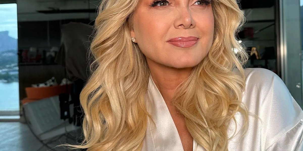 Eliana, apresentadora