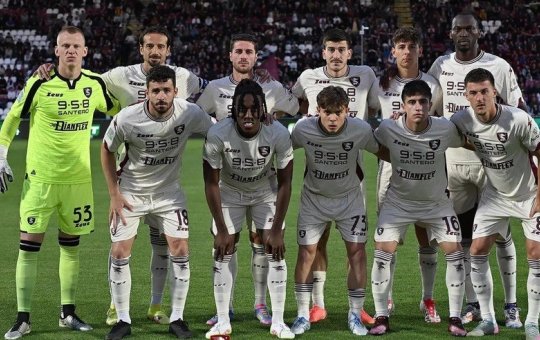 Clube da Itália tem jogadores internados por intoxicação alimentar