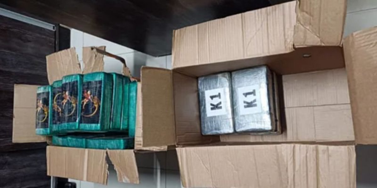 Drogas apreendidas na abordagem