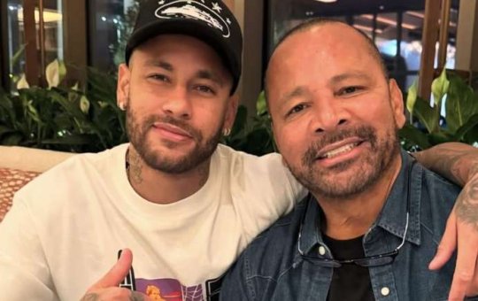 Neymar Pai defende filho de fama de festeiro: 'Ele rompeu os ligamentos jogando poker?'