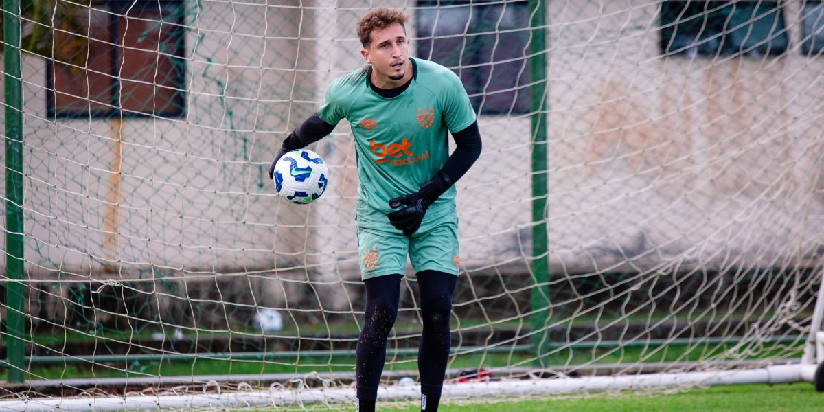 Thiago Couto em treino pelo Sport