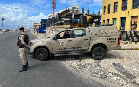 Trio é preso transportando drogas em carro de aplicativo em Salvador