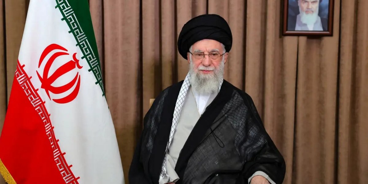 Líder supremo do Irã reage às ameaças de Trump e afirma que o país não se renderá