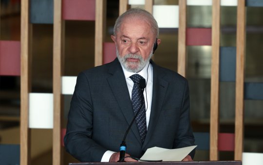 Lula reage à decisão do Congresso e promete barrar aumento na conta de luz