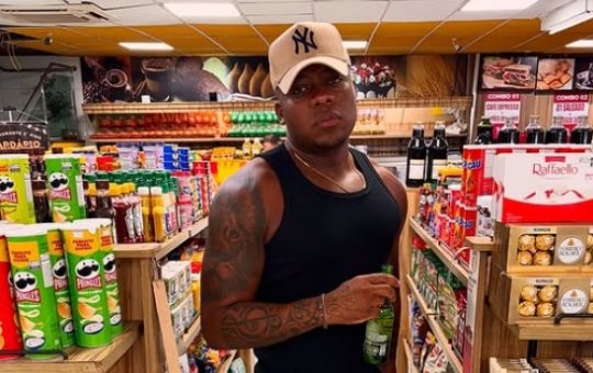 Escandurras fala sobre relacionamento com Aline Patriarca: "Tenho muito carinho"