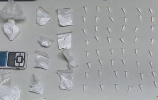 Homem é preso com drogas durante patrulhamento da PM em Camaçari