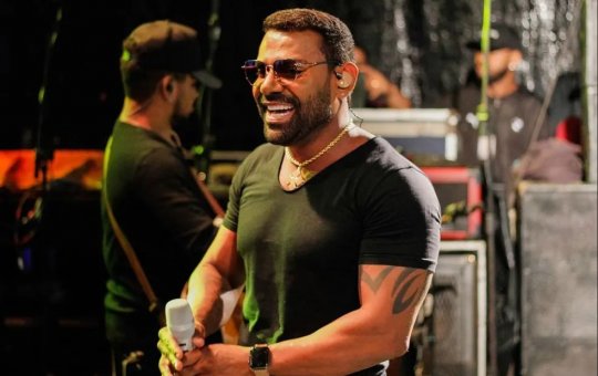 Pablo se irrita com provocação de fã e reage: 'Meta no seu c*'