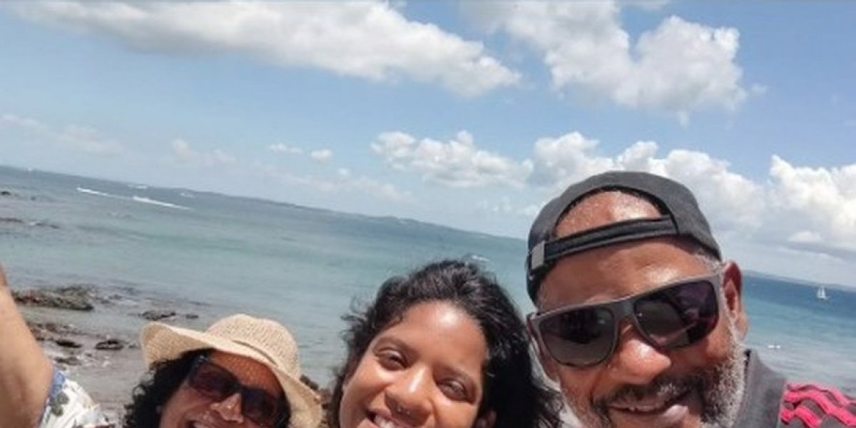 Pai de brasileira que caiu em vulcão viaja para Indonésia: 'Estamos indo te buscar'