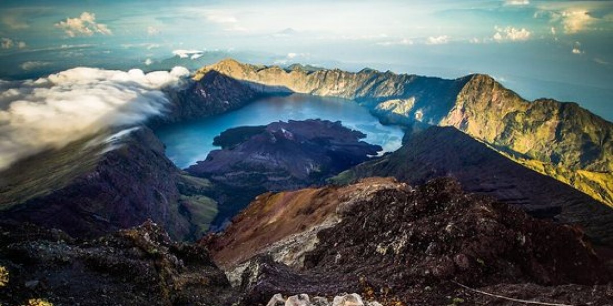 Imagens do vulcão Rinjani