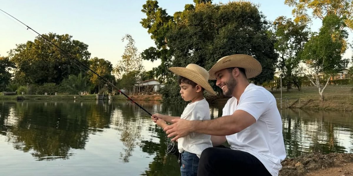 Murilo Huff pescando com o filho