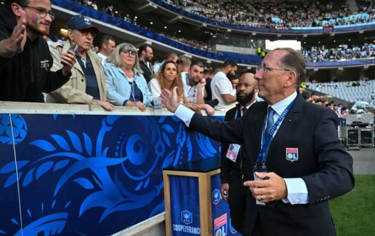 Time de John Textor, Lyon é rebaixado para a segunda divisão na França