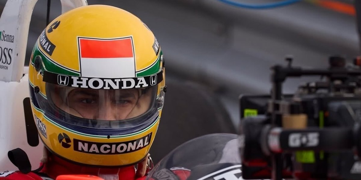 Gabriel Leone interpretando Ayrton Senna