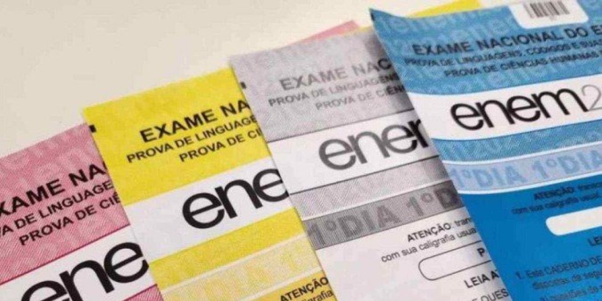 Cadernos de prova, rosa, amarelo, branco e azul