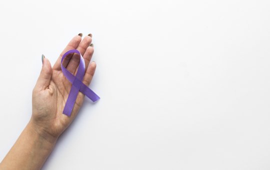 Junho Violeta: Campanha de conscientização sobre a violência contra a pessoa idosa