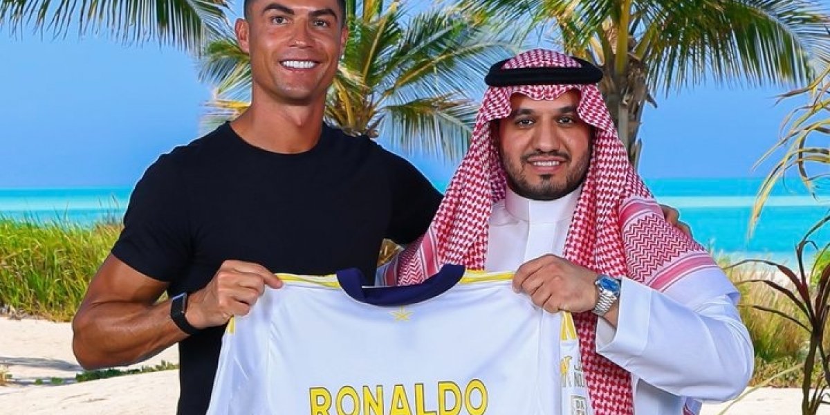 Cristiano Ronaldo renova com o Al-Nassr até 2027