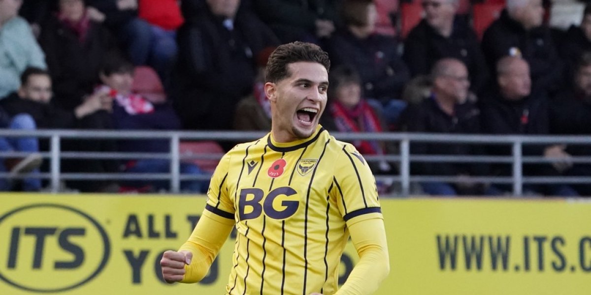 Ruben Rodrigues atuando pelo Oxford United