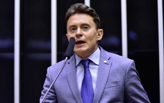 Deputado do MDB direciona R$ 2,2 milhões em emenda para recapear ruas de condomínio de luxo onde mora em SP