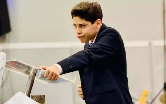 Após afastamento, pastor mirim Miguel Oliveira retorna aos cultos e desabafa nas redes