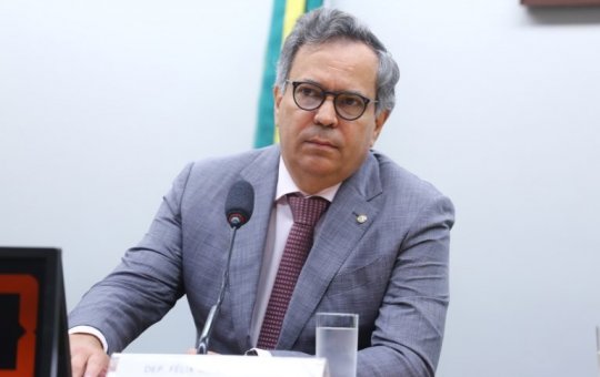 Félix Mendonça se diz surpreso por citação na operação Overclean