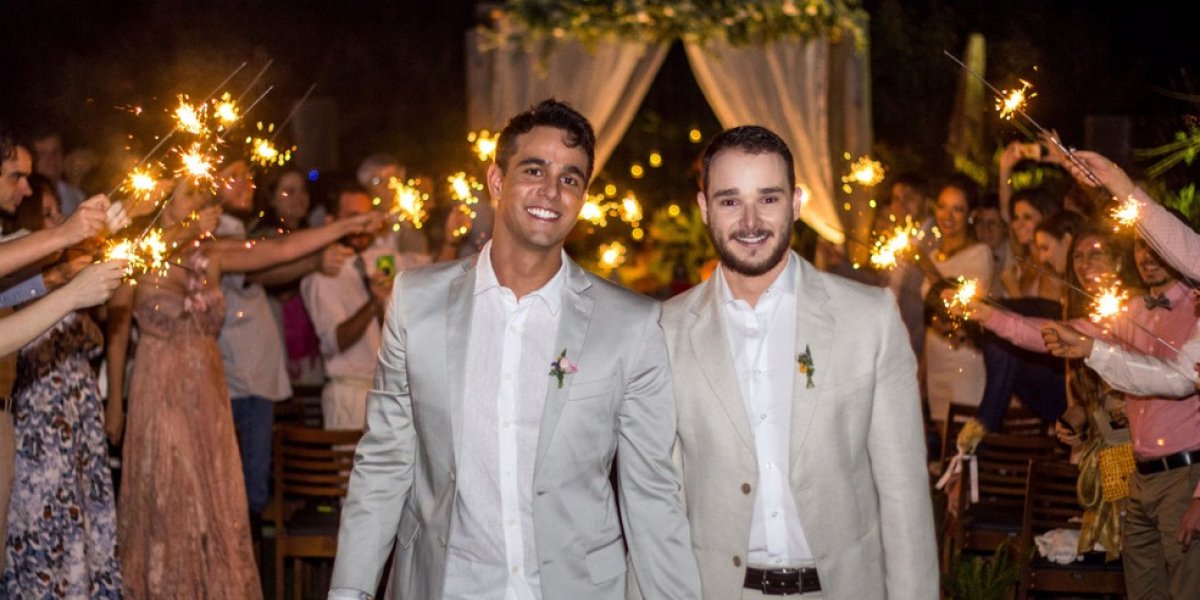 Cerimônia de casamento de casal homoafetivo