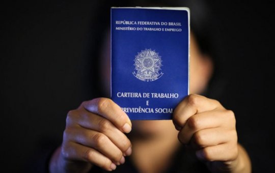 Desemprego recua para 6,2% em maio e atinge menor nível para o período desde 2012